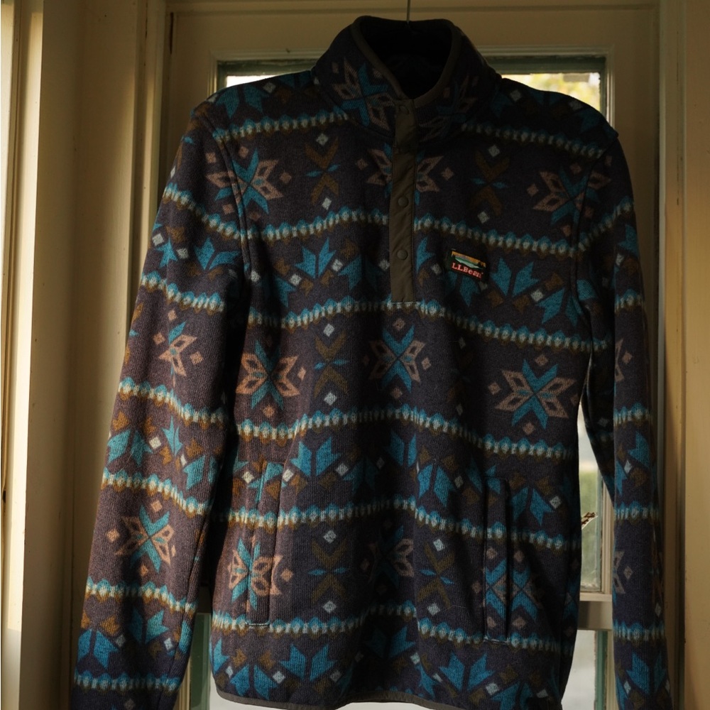 L.L. Bean Geometric Fleece Pullover in Blue and Brown